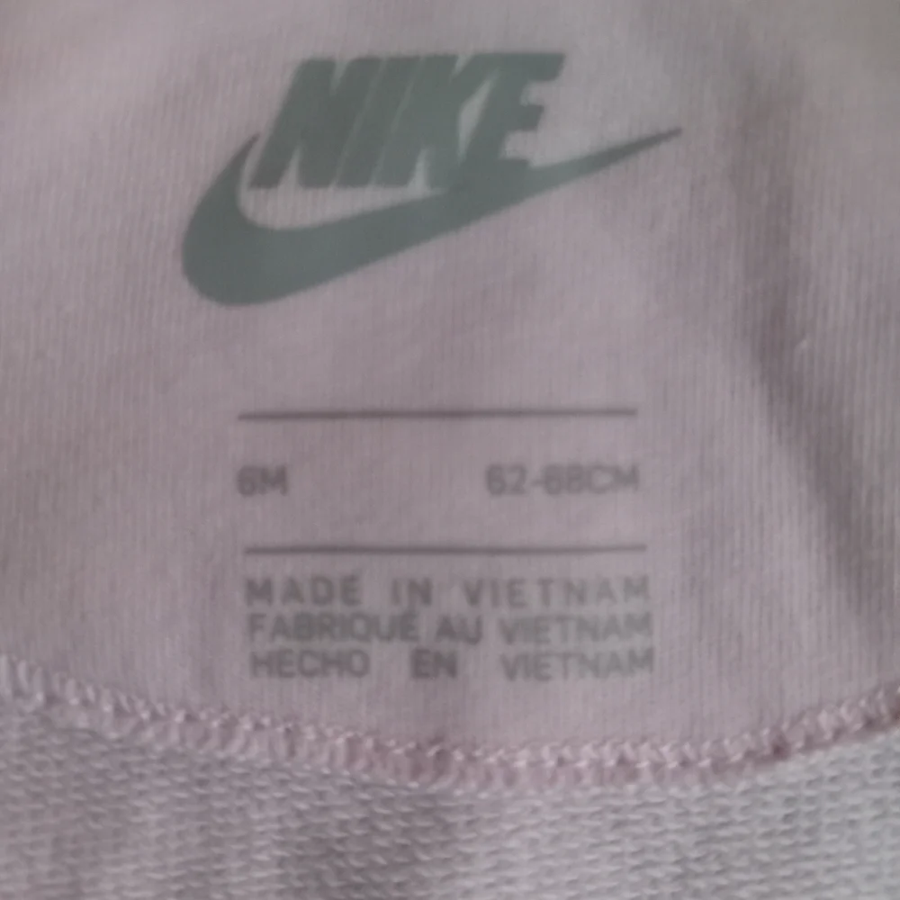 Girls Nike hooded full bodysuit - Picture 9 of 10